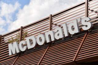 Recyclage: McDonald's, Burger King et Starbucks convoqués chez Brune Poirson