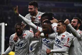 Football: la reprise de la Ligue 1 réclamée par six sénateurs