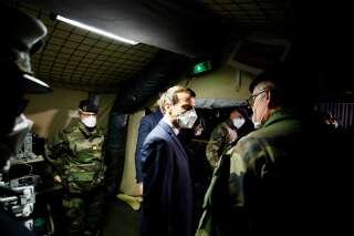 Emmanuel Macron photographié en mars 2020 à Mulhouse, en pleine crise du coronavirus (illustration)
