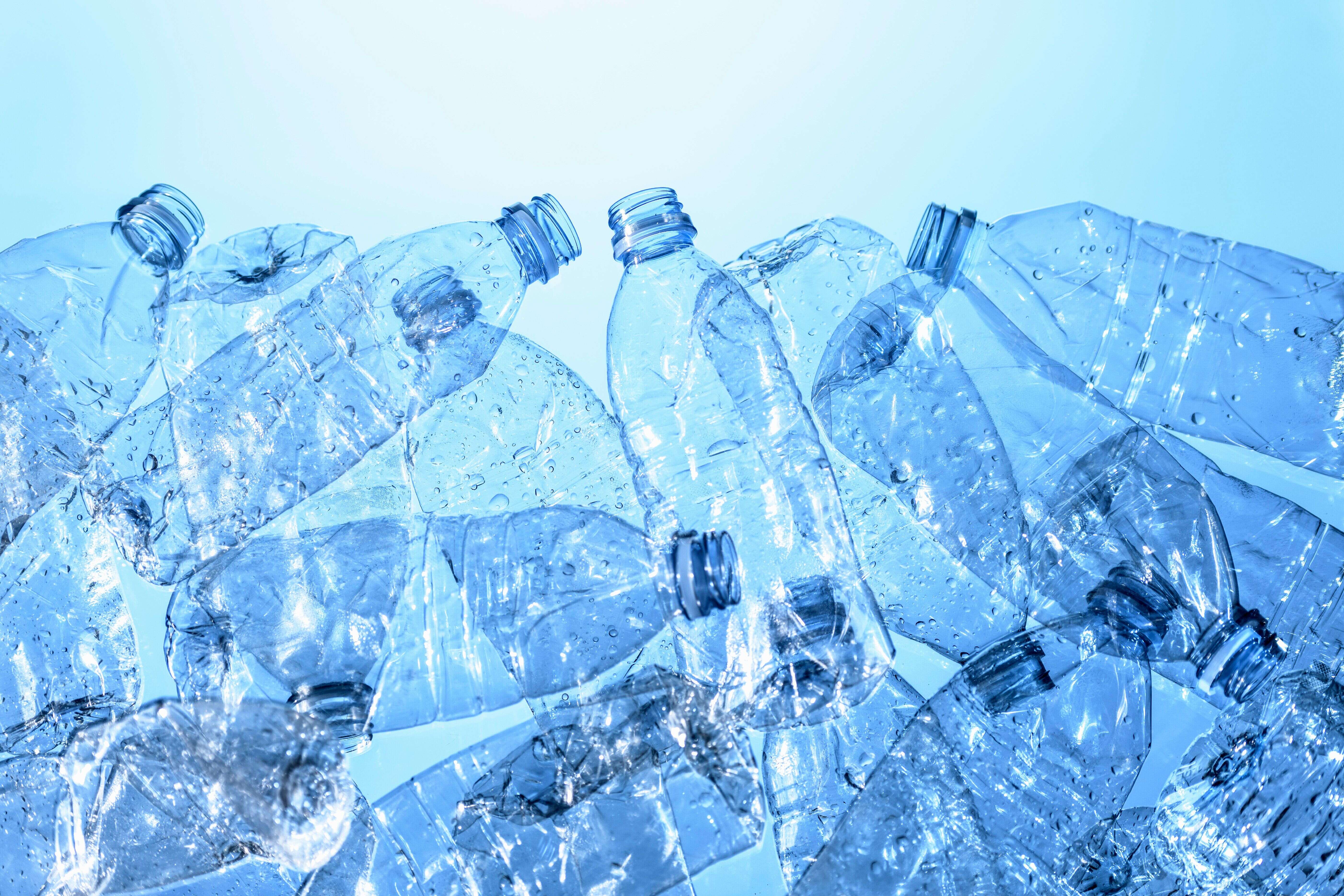 Les bouteilles en plastique seront évidemment concernées par la consigne, comme environ 90% des contenants.