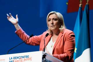Marine Le Pen, ici lors d'un meeting à Montrouge (Hauts-de-Seine), le 15 mars 2022.