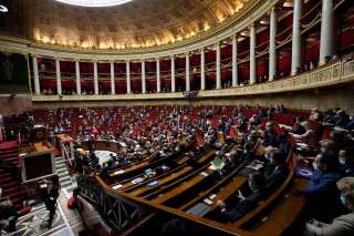 L'Assemblée a adopté définitivement la proposition de loi sur la réforme de l'adoption, le 8 février 2022.