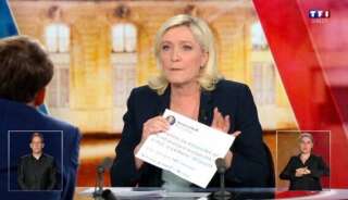 Au débat avec Macron, Le Pen n'aurait pas dû imprimer un tweet