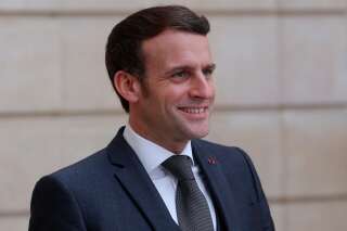 Emmanuel Macron devant l'Elysée, le 5 février 2021.