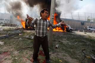 Un attentat à Kaboul, en Afghanistan, fait au moins 90 morts et 400 blessés