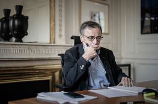 Le maire EELV de Bordeaux Pierre Hurmic photographié au mois de juillet dans son bureau (illustration)