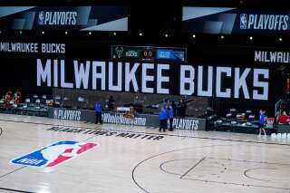 En soutien à Jacob Blake, les Milwaukee Bucks boycottent un match de NBA