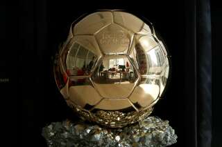 Trophée du Ballon d'Or.
