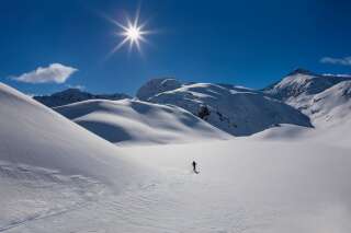 Un Norvégien tente d'éviter la quarantaine en faisant 40 km à skis depuis la Suède (photo d'illustration)