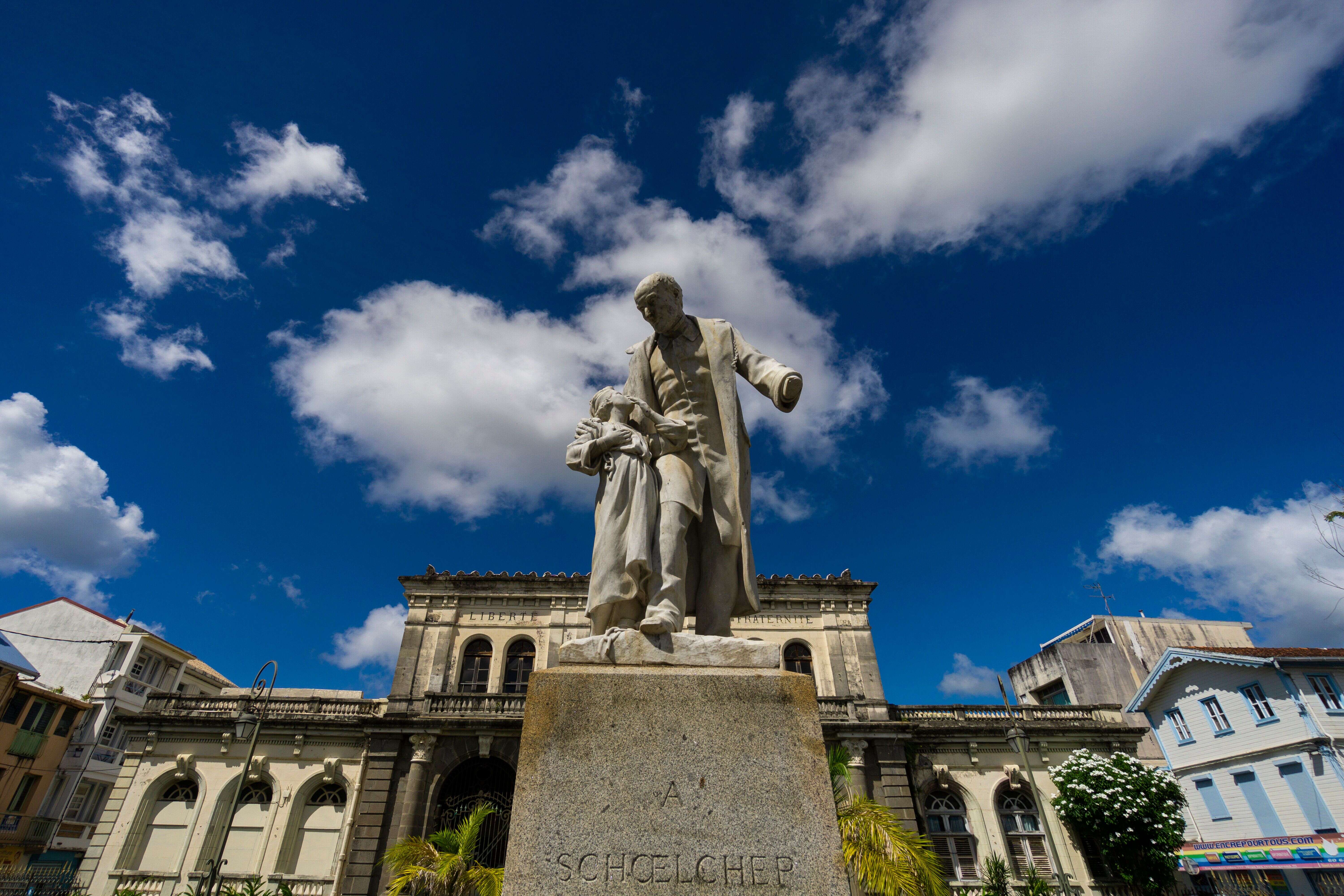 Deux statues de Schoelcher détruites en Martinique, symbole de l'abolition de l'esclavage