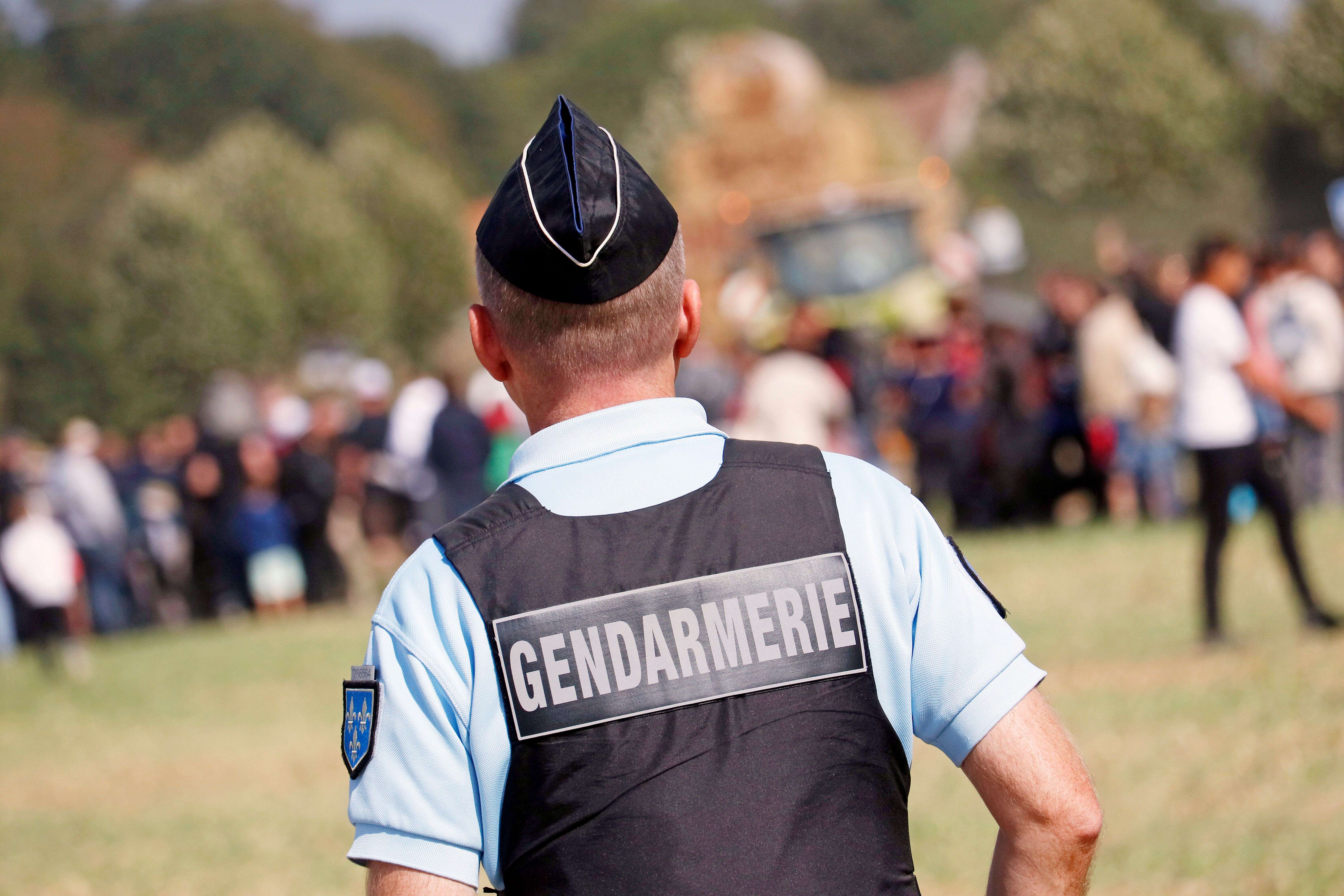 Une rave-party interrompue par des gendarmes dans les Côtes-d'Armor (Photo prétexte d'un gendarme lors d'un rassemblement culturel)