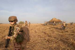 Daech dit être à l'origine du crash d'hélicoptères au Mali, la France dément