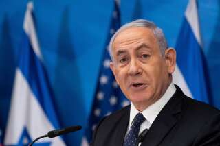 Benjamin Netanyahu (ici lors d'une rencontre avec le secrétaire d'État américain Anthony Blinken le 25 mai 2021) a condamné les propos de Jean-Yves Le Drian qui avait mis en garde contre un risque d'apartheid si la solution d'un pays à deux États était abandonnée.