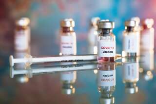 Vaccin, pilule et thromboses: la difficile détermination de la balance bénéfices/risques