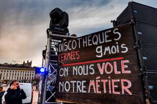 Le 7 décembre 2020 à Lyon, les patrons de discothèques ont rejoint une manifestation pour réclamer de commerçants 