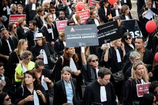 Des avocats en grève contre la réforme des retraites, le 16 septembre 2019 à Paris, une manifestation qui a réuni environ 20.000 travailleurs indépendants.