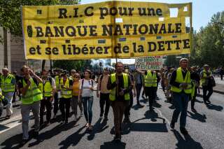 Des gilets jaunes manifestant à Paris lors de l'acte 23 samedi 20 avril 2019.