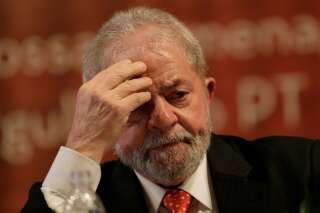 L'ex-président brésilien Lula empêché de quitter le territoire, un nouveau coup dur