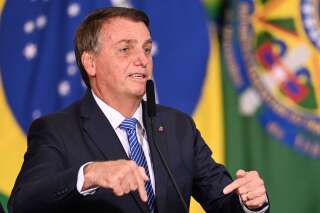 Multipliant tel Donald Trump, sans preuve, les attaques contre le système électoral dans son pays, le président du Brésil Jair Bolsonaro fait désormais l'objet d'une enquête pour 