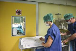 En Italie, baisse inédite des hospitalisations en soins intensifs (Photo: L'unité des soins intensifs à l'hôpital Cannizzaro en Italie)