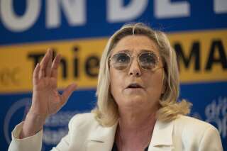 Marine Le Pen photographiée en Paca lors d'un déplacement en soutien de Thierry Mariani
