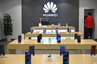 Même en pleine crise de confiance, Huawei reste cher au cœur des Français.