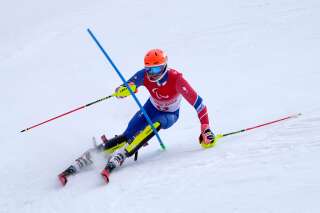 Arthur Bauchet, lors de l'épreuve de slalom (catégorie debout) des Jeux paralympiques de Pékin, le 13 mars 2022.