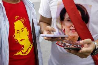 Birmanie: Aung San Suu Kyi arrêtée et inculpée pour avoir enfreint une loi commerciale