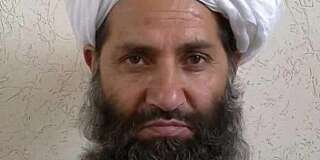 Le cheikh Hibatullah Akhundzada, ici représenté sur une photo non datée fournie par les organes de propagande talibans, est le 