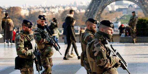 Des soldats français de la mission Sentinelle à Paris le 12 décembre 2018.