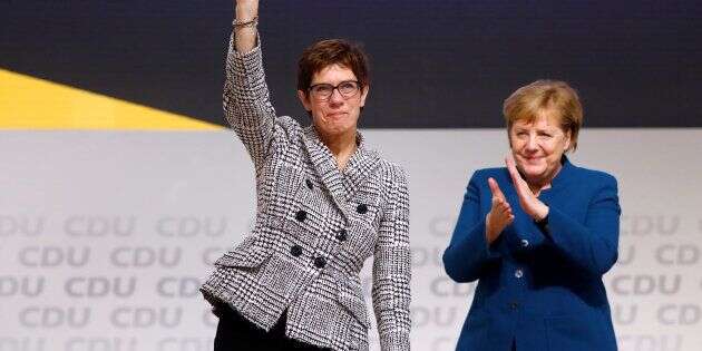 Annegret Kramp-Karrenbauer et Angela Merkel après l'élection ce vendredi 7 décembre.