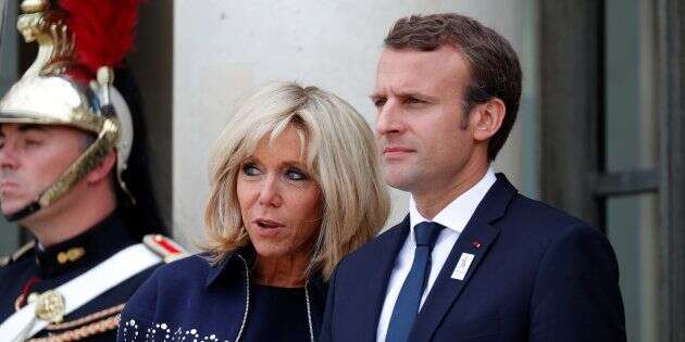 Emmanuel et Brigitte Macron sur le perron de l'Elysée le 15 septembre.