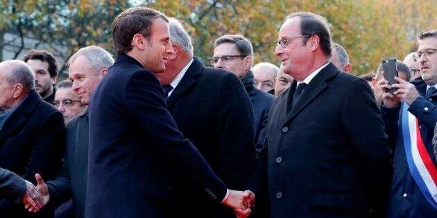 Emmanuel Macron et François Hollande lors de l'hommage aux victimes du 13 novembre en 2017