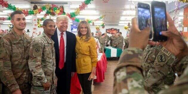 Donald et Melania Trump ont passé quelques heures aux côtés de soldats américains en Irak.