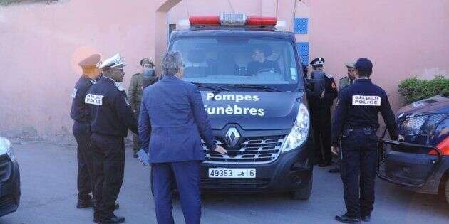 Des policiers marocains près d'une morgue de Marrakech, où se trouvaient les corps de Louisa Vesterager Jespersen  et Maren Ueland, jeudi 20 décembre.