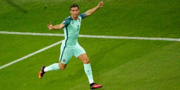 Football Soccer - Portugual v Wales - EURO 2016 - Semi final - Stade De Lyon - Lyon, France - 6/7/16 Portugal's Cristiano Ronaldo celebrates after scoring a goal    REUTERS/Christian Hartmann