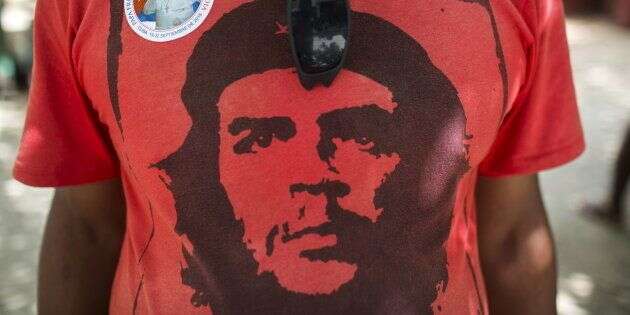 T-shirts, briquets, tasses... A qui profite le marketing de Che Guevara?