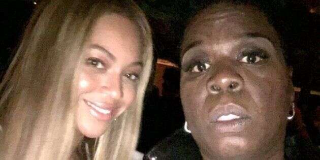 Elle se prend en selfie avec Beyoncé, et le regrette immédiatement