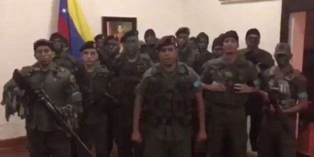 Venezuela: des hommes en tenue militaire, qualifiés de