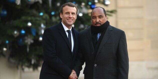 À droite de la photo, Mohamed Ould Abdel Aziz, le Président de la Mauritanie, reçu par Emmanuel Macron à l'Élysée, le 12 décembre 2017.