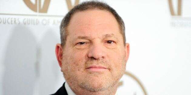 Des stars condamnent Harvey Weinstein et encouragent les victimes de harcèlement sexuel.