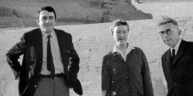 Claude Lanzmann, Simone de Beauvoir et Jean-Paul Sartre devant le Sphinx de Gizeh.