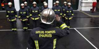 Harcèlement et agressions sexuelles: trois enquêtes visent les pompiers de Paris (photo prise en 2012)
