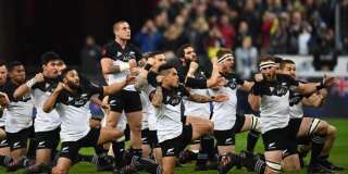 France - Nouvelle Zelande: le haka sifflé au Stade de France avant le match