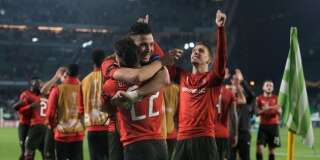 Les joueurs de Rennes célèbre leur victoire à Seville jeudi 21 février.