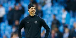 Football Soccer - Manchester City v Paris St Germain - UEFA Champions League Quarter Final Second Leg - Etihad Stadium, Manchester, England - 12/4/16 PSG's Zlatan Ibrahimovic warms up before the match Reuters / Darren Staples Livepic EDITORIAL USE ONLY.