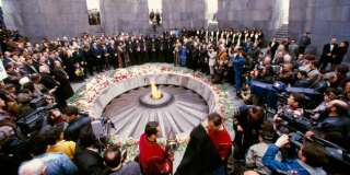 Commémoration du génocide arménien au mémorial Tsitsernakaberd à Erevan, Arménie.