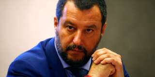 Matteo Salvini menace de lever la protection de Roberto Saviano, l'auteur de Gomorra après ses critiques contre le gouvernement