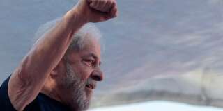 Brésil: Lula est officiellement candidat à l'élection présidentielle alors qu'il est en prison.