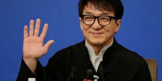 Jackie Chan lors d'une conférence de presse pendant l'Assemblée nationale populaire au Parlement chinois, à Pékin le 7 mars 2017.